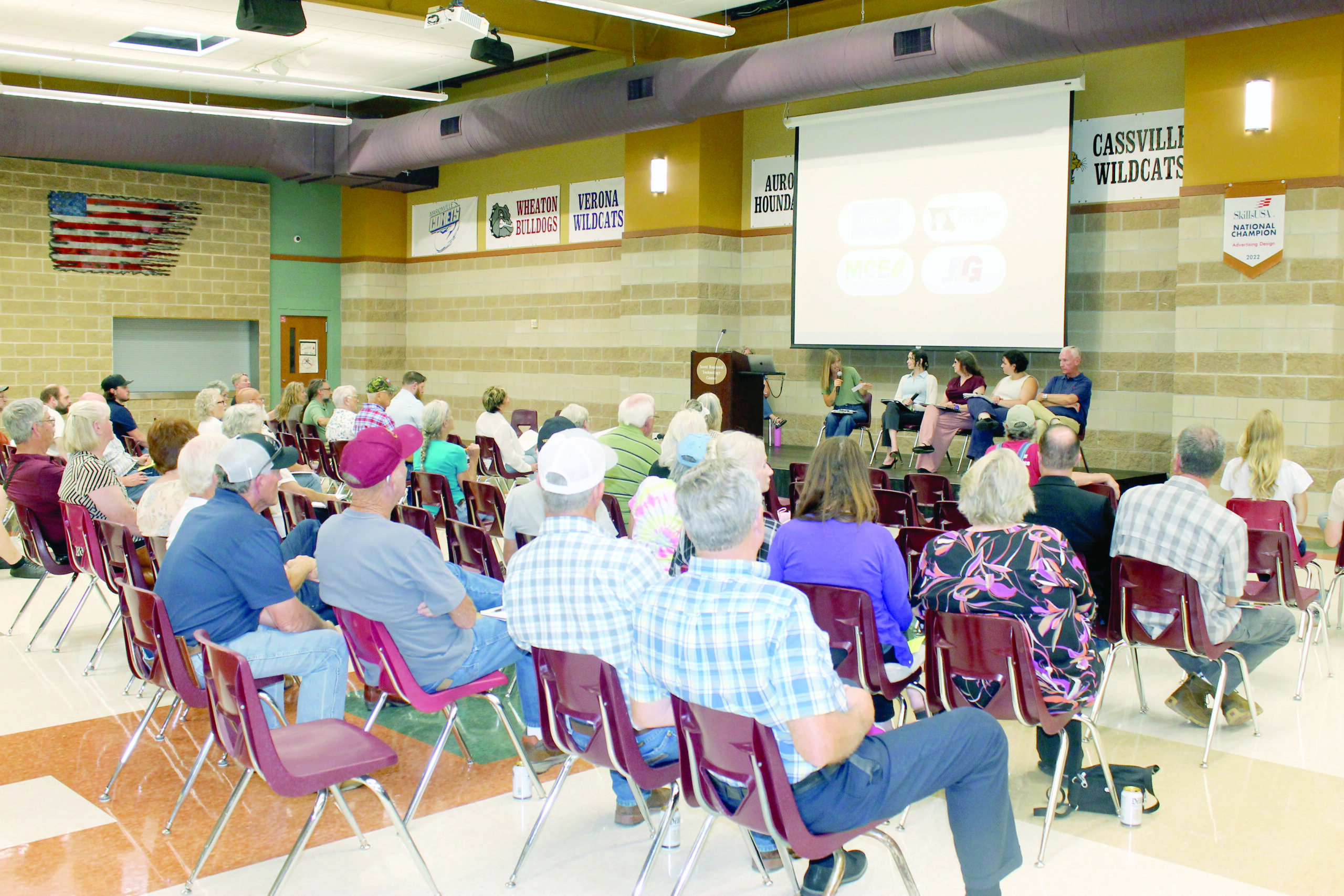 Pollution, industrial ag decried at meeting